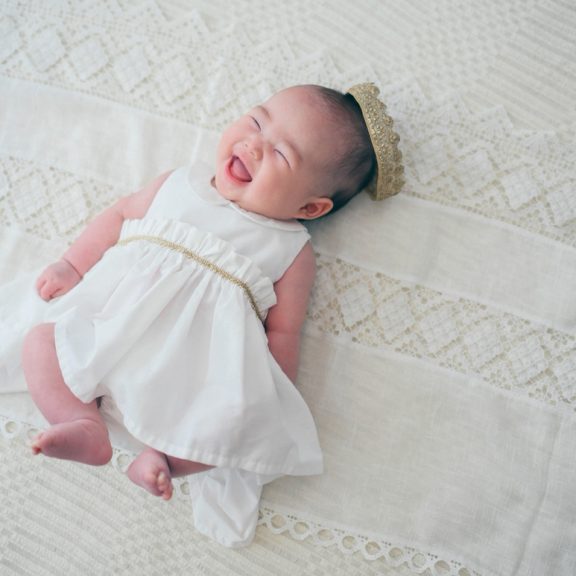 White frill dress