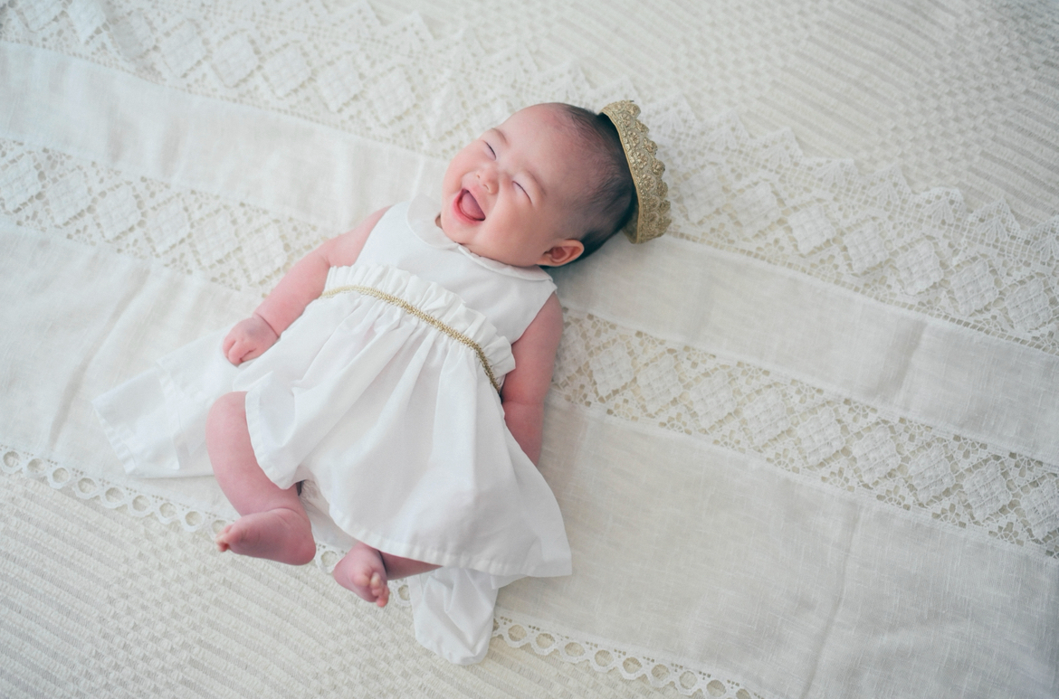 White frill dress