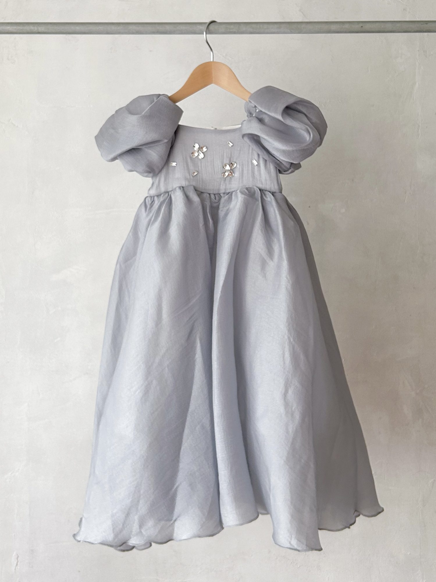 Light blue puff sleeves